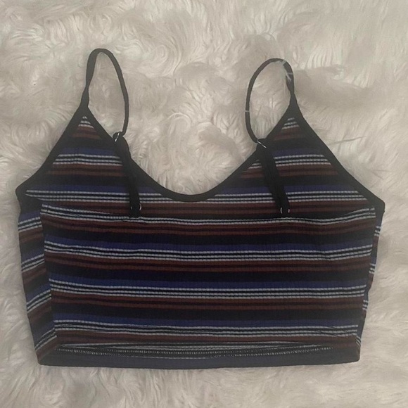 Striped Crop Tank Top - Picture 3 of 3